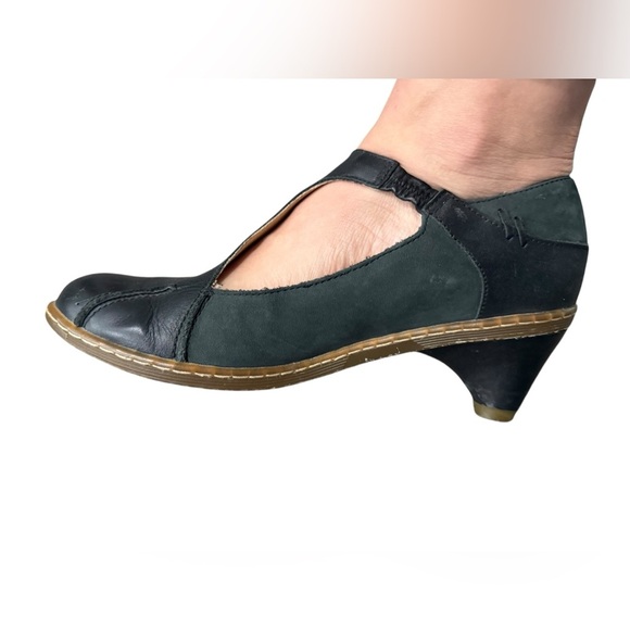 Vintage Dr. Martens Heels size 9 - Picture 14 of 17